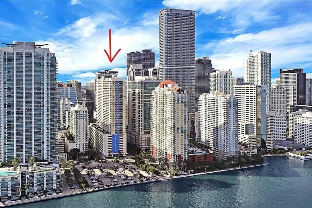 Apartment With & Ocean Views! Sleep Up To 6!