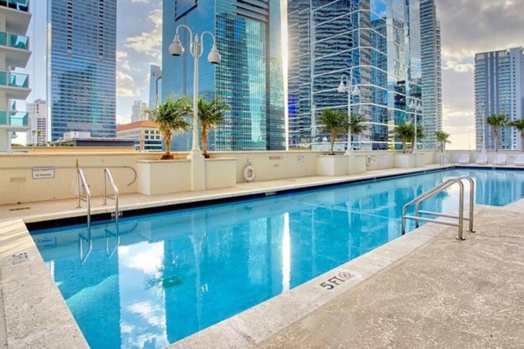 With & Ocean Views! Sleep Up To 6! Miami
