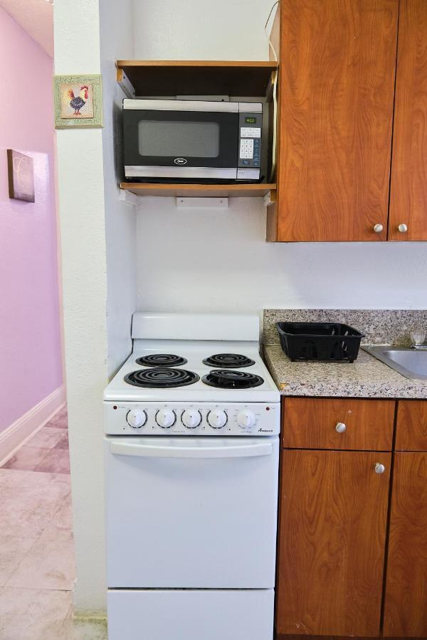 The Marlin Rooster Apartment Miami