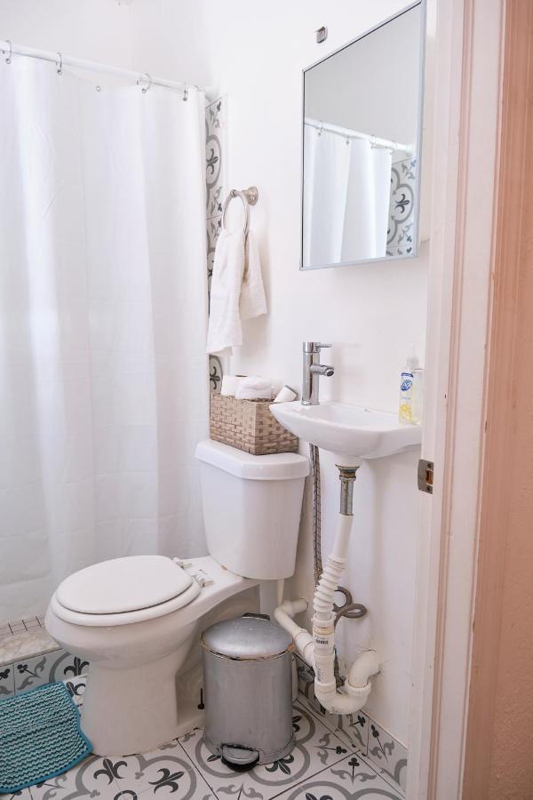 Migue's Tiny Alcove *