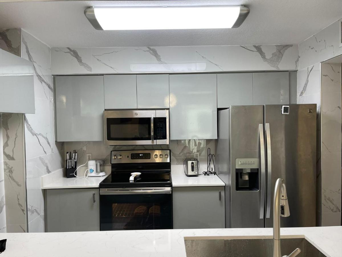 Lujoso En Brickell Apartment