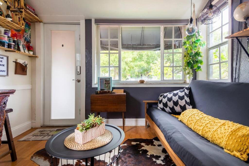 The Cozy Villa-private Parking *