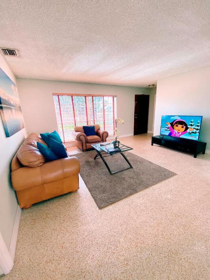 Holiday home Beautiful 13 Minutes Away From Mia Miami