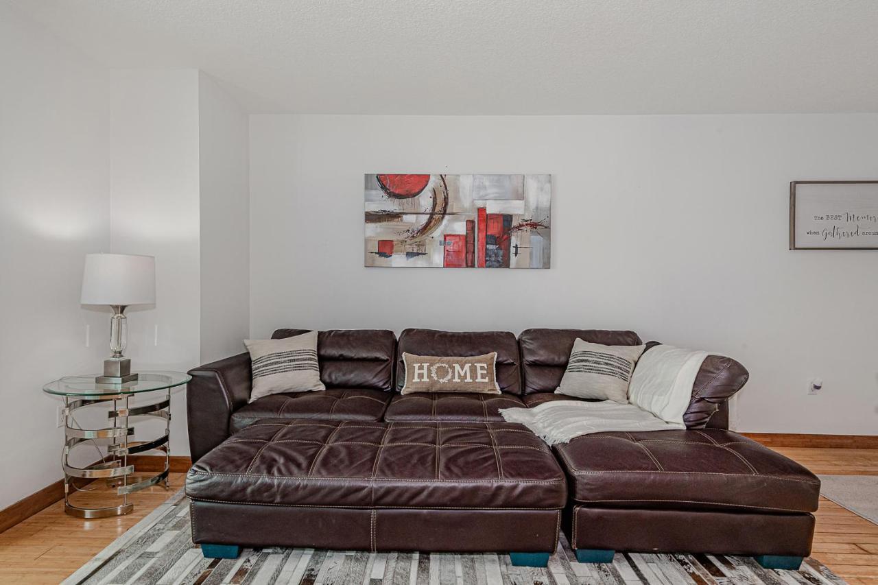 With & Ocean Views! Sleep Up To 6! Apartment *