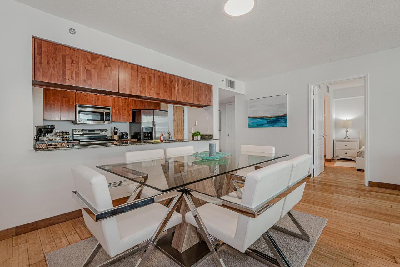 With & Ocean Views! Sleep Up To 6! * Miami
