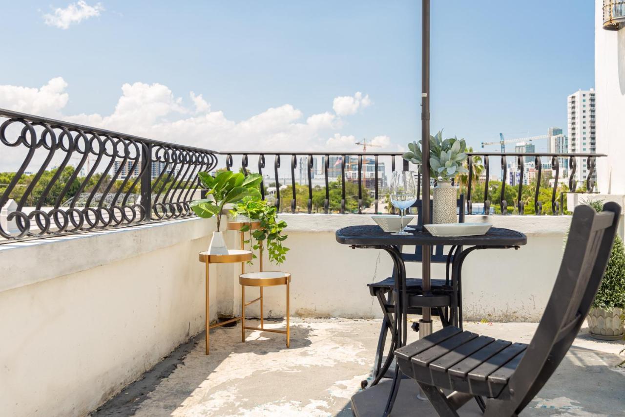 Downtown With Balcony - 5 Minutes From Wynwood & Port - Art District Near Beach *