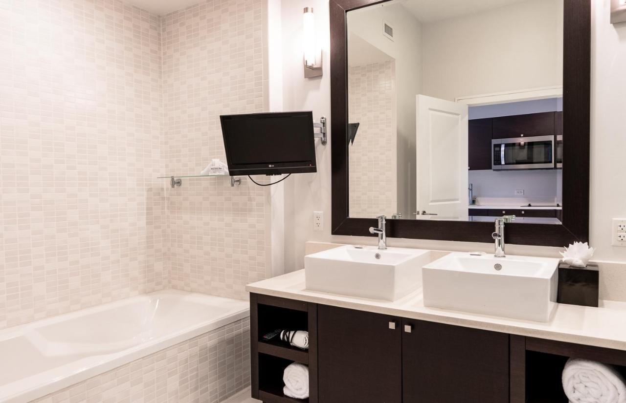 Modern Private Studio - King Bed, Jacuzzi, Balcony And Pool