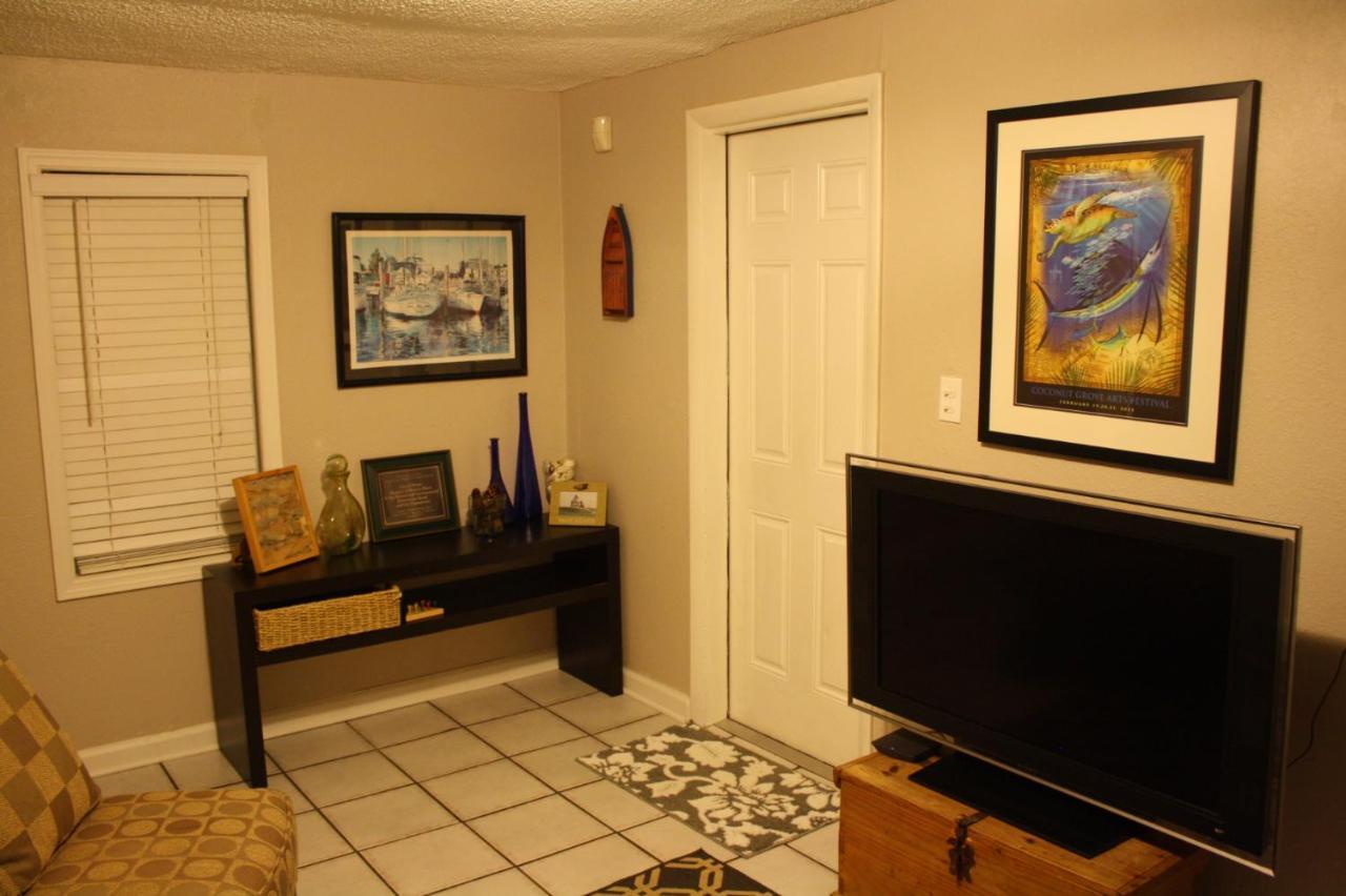 Key West Style Historic In Coconut Grove Florida The Yellow House Holiday home Miami