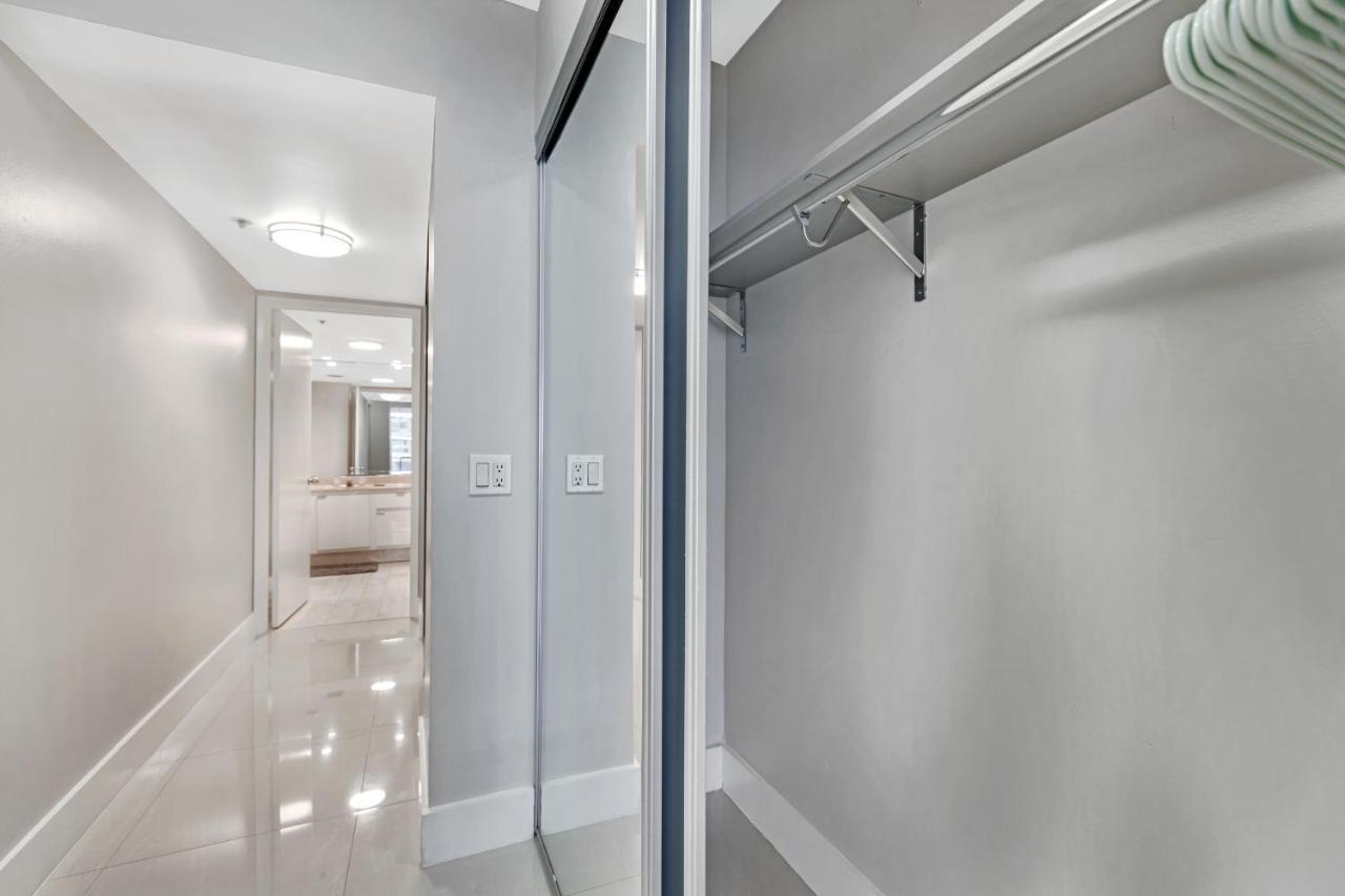 Biscayne Bay Blues Apartment