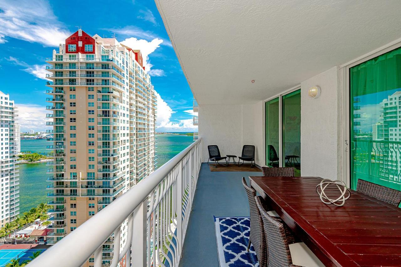With & Ocean Views! Sleep Up To 6! Apartment *