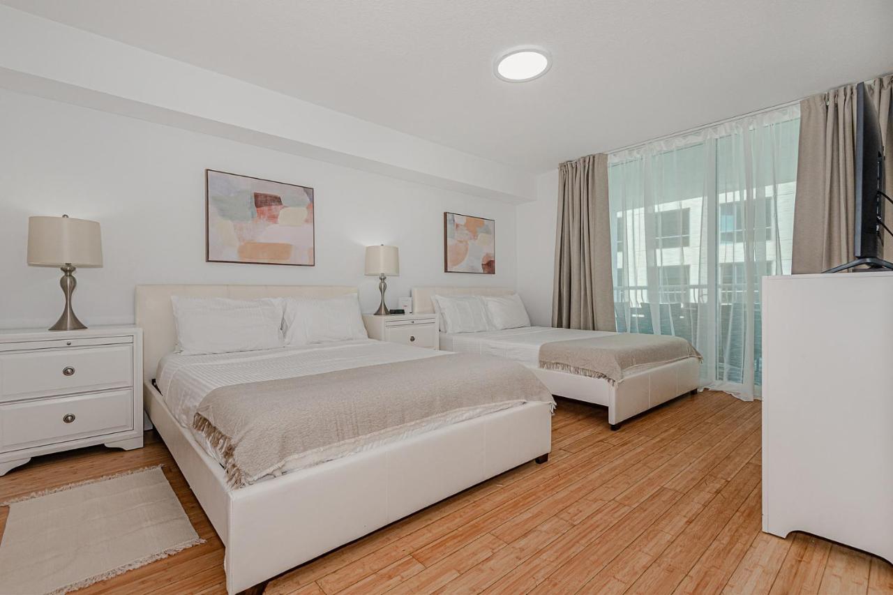 With & Ocean Views! Sleep Up To 6! *