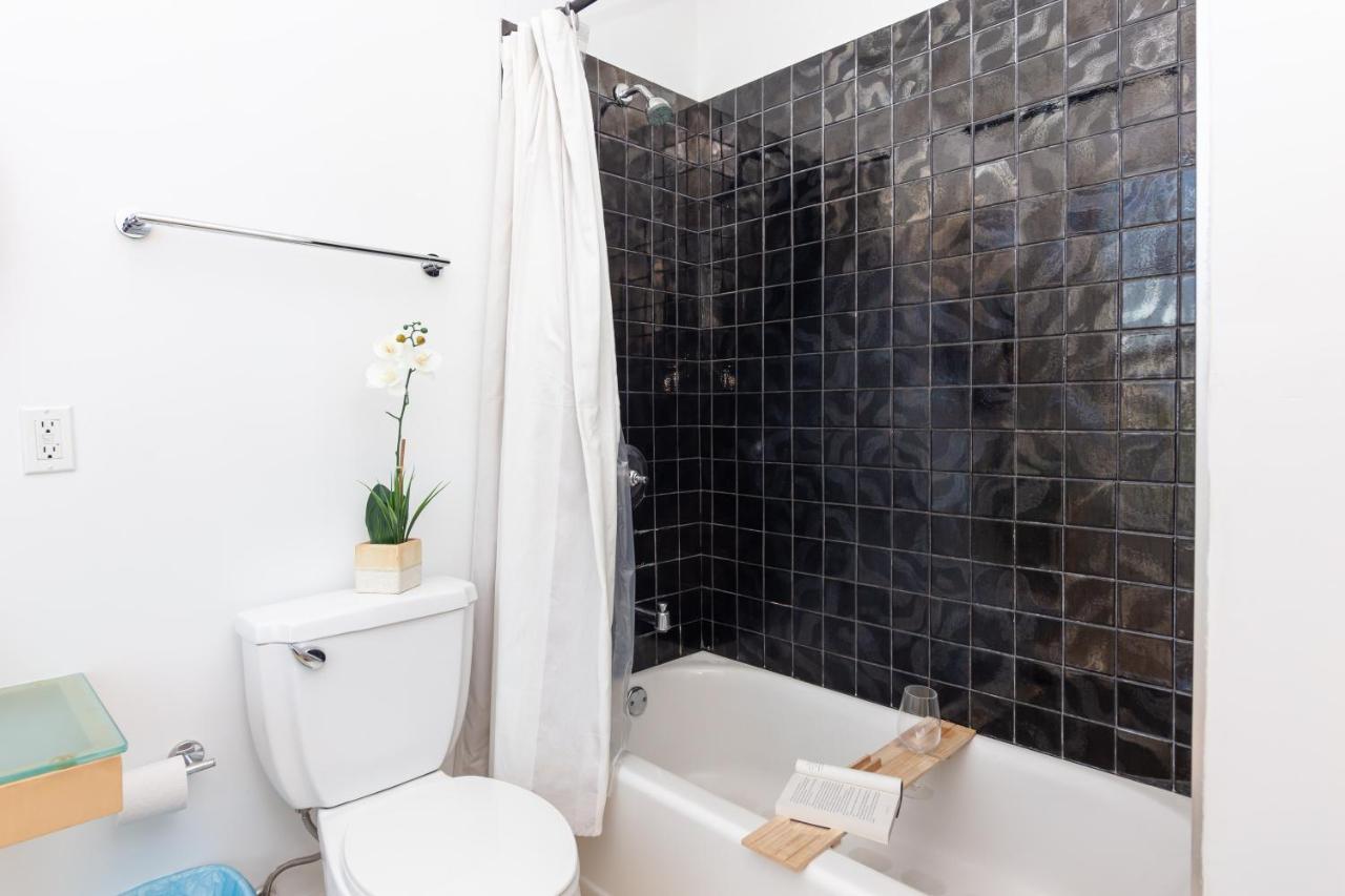 Apartment Downtown With Balcony - 5 Minutes From Wynwood & Port - Art District Near Beach *