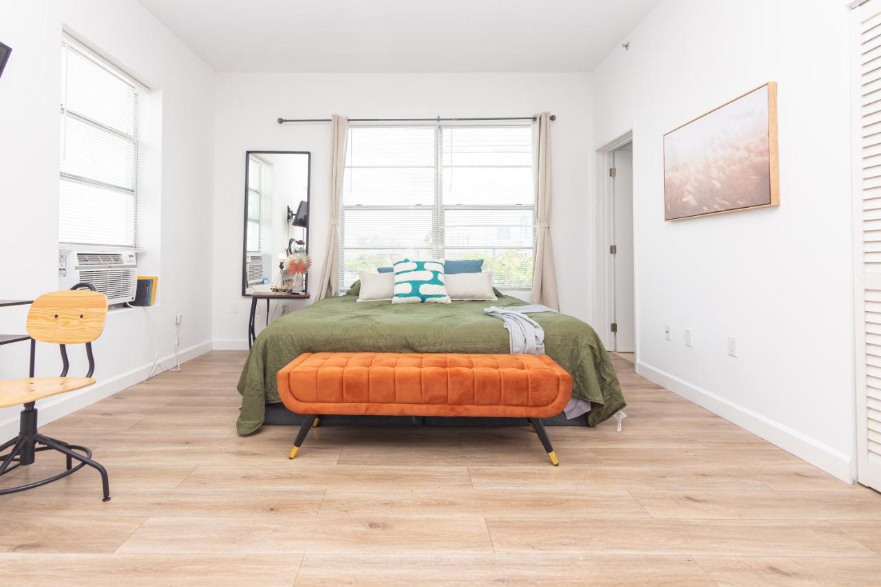 Downtown With Balcony - 5 Minutes From Wynwood & Port - Art District Near Beach Miami