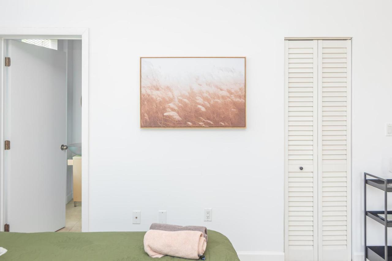 Downtown With Balcony - 5 Minutes From Wynwood & Port - Art District Near Beach Apartment Miami