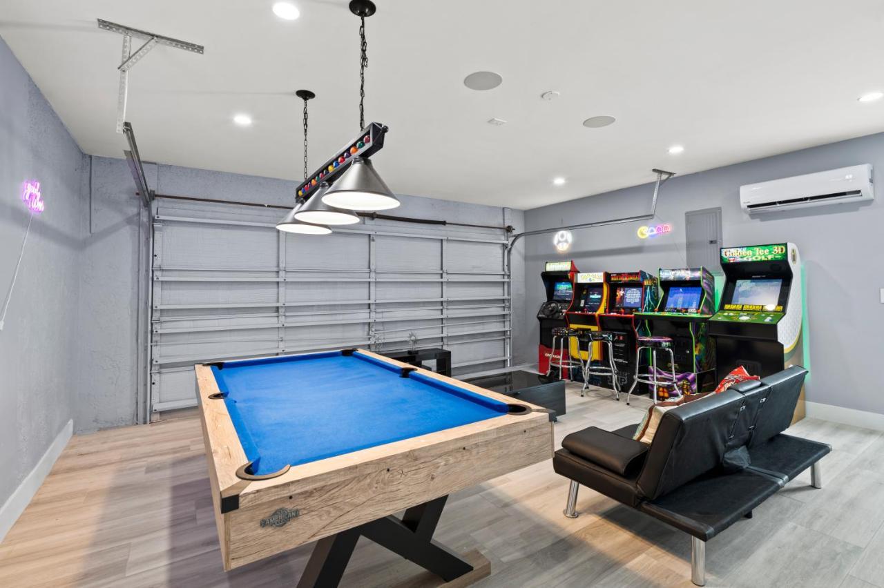 Paradise Miami, Luxury Gem With Heated Pool, Game Room, Fire Pit, 3 Bed 2 Bath Villa Miami