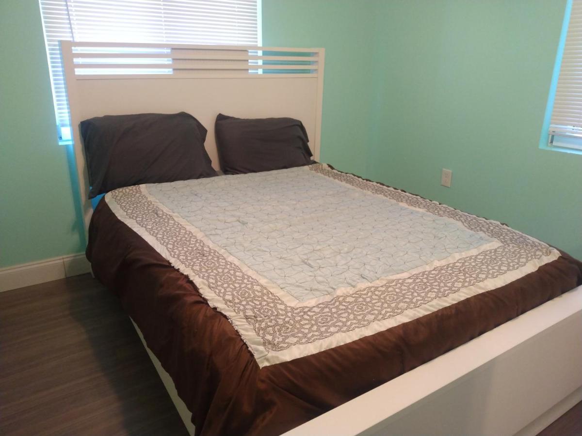 Mimo Studio With Private Entrance & Key Guest house Miami