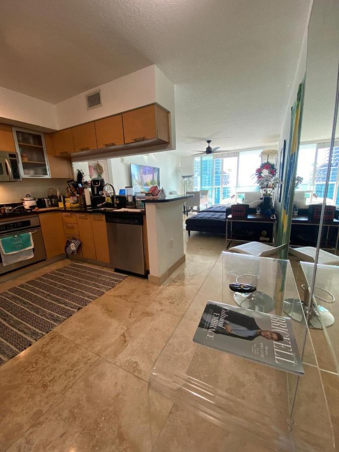 Comfortable In The Brickell Center Area * Miami