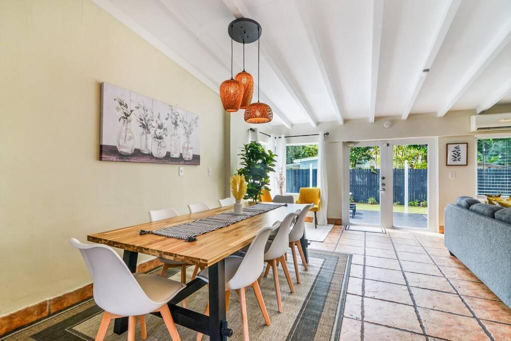 Holiday home Zen House W/pool+backyard+nature *