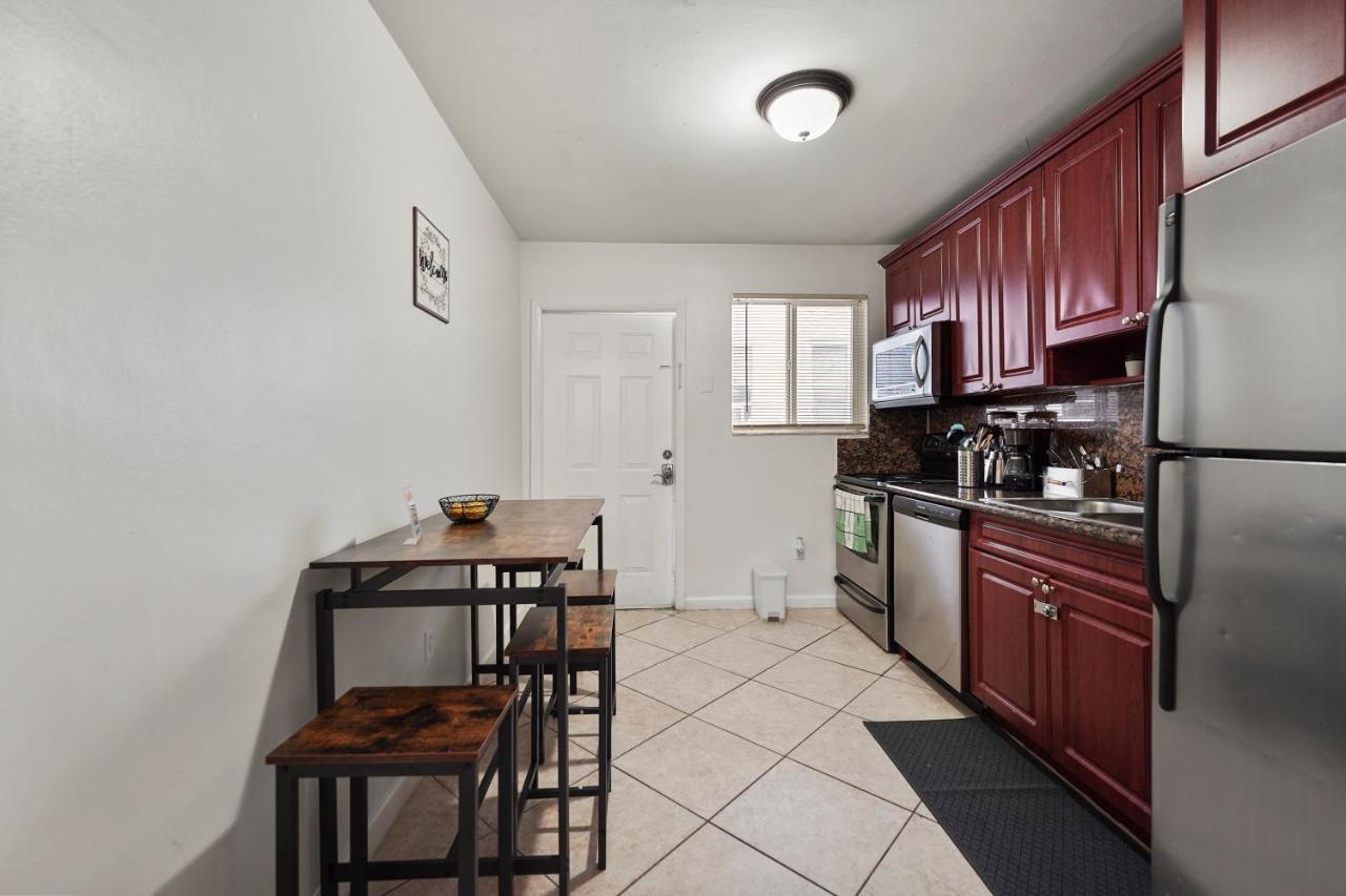 Vibrant 2 Bedroom Apt Near Brickell * Miami