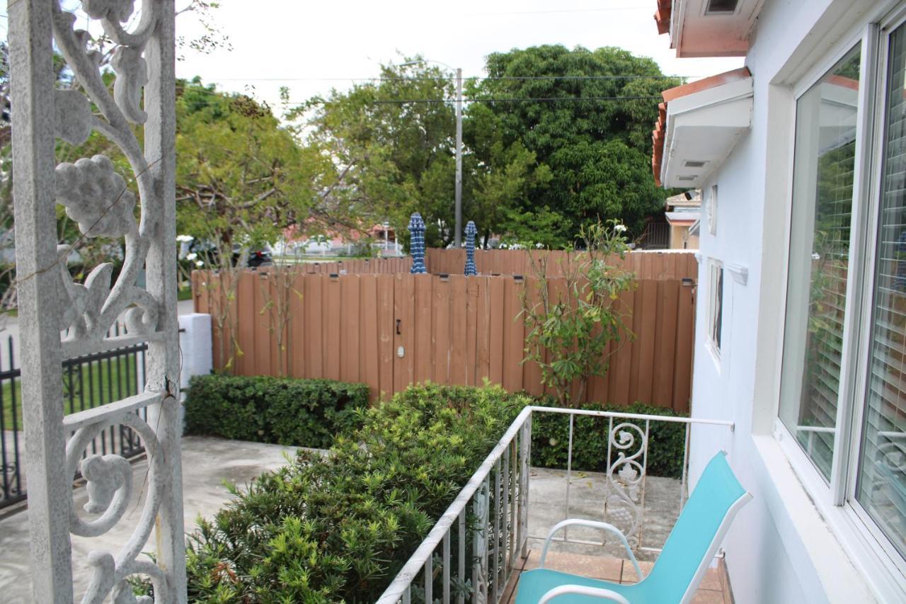 Main House 3 Bed 2 Bath & 1 Bed 1 Bath Holiday home *