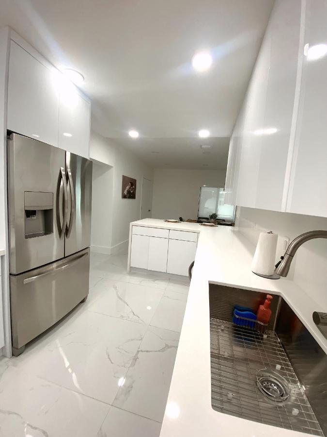New Comfy And Modern House Near Airport Holiday home Miami
