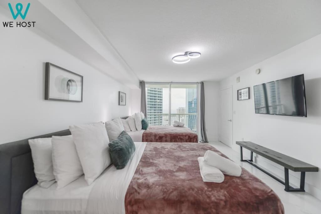 We Host- Awesome Penthouse Apt Brickell W-pool Miami