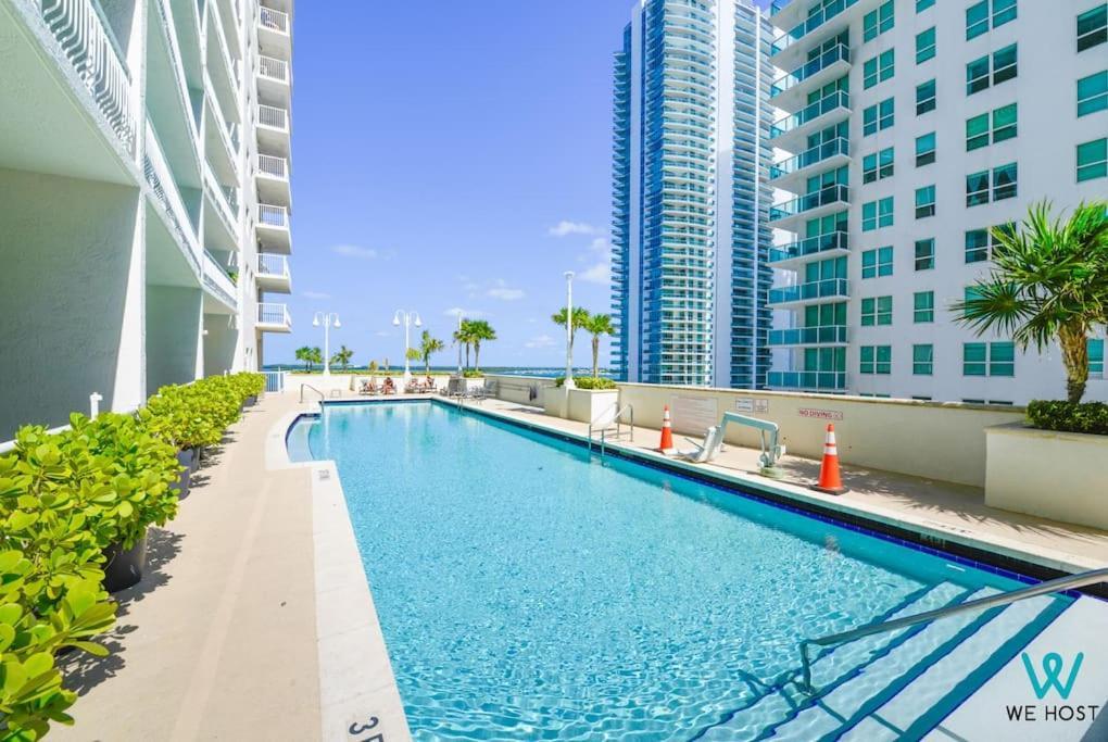 We Host- Awesome Penthouse Apt Brickell W-pool Miami