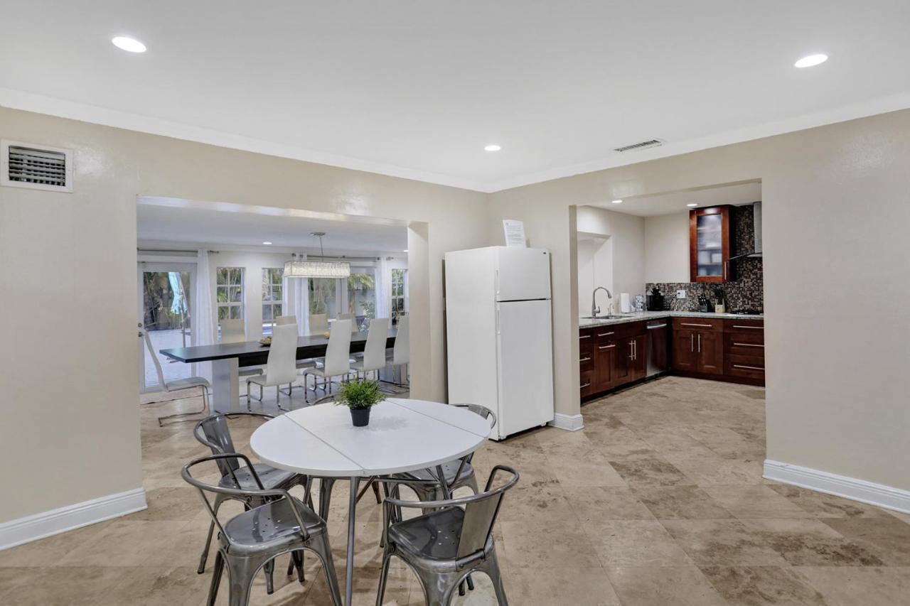 Casa Ria Luxury House & Private Pool Near Aventura Mall Villa *