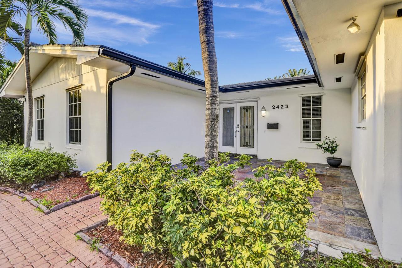 Villa Casa Ria Luxury House & Private Pool Near Aventura Mall Miami