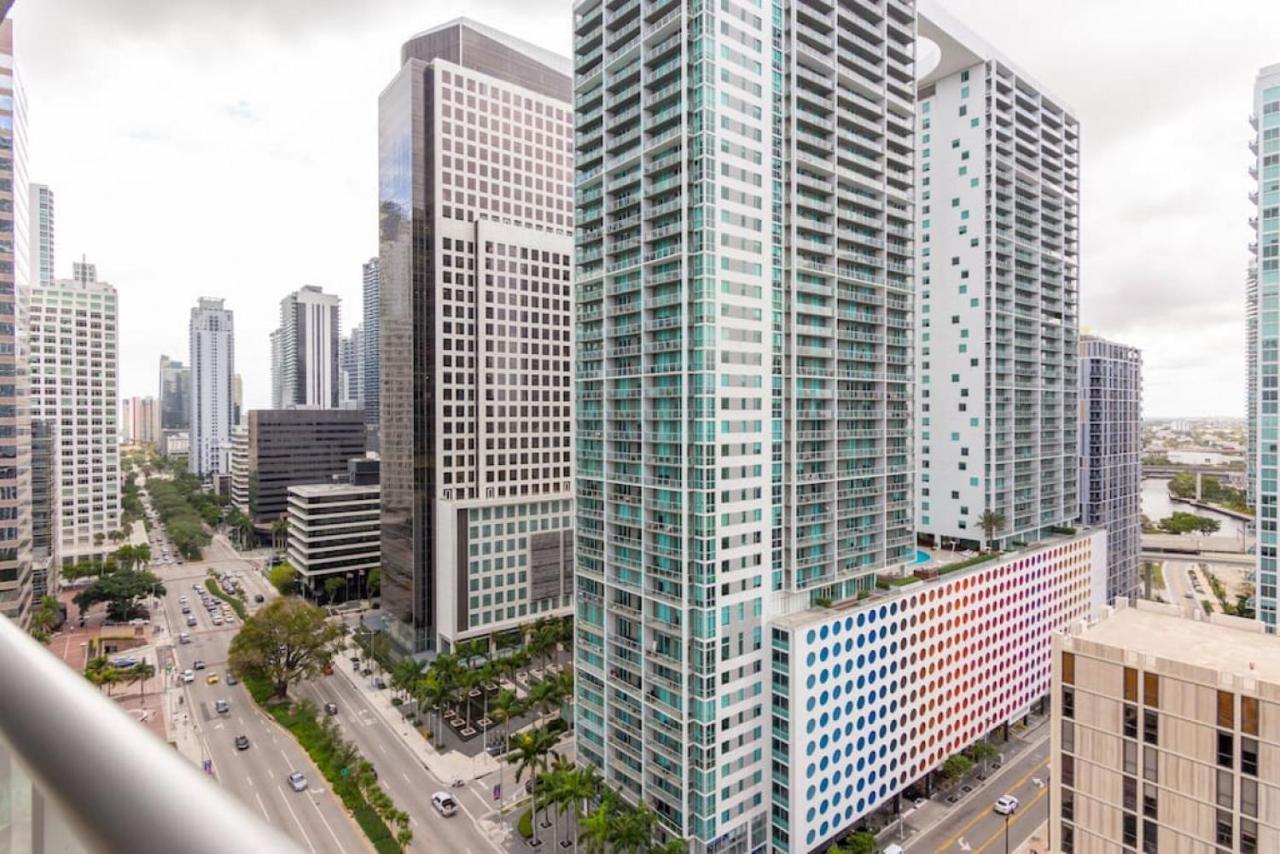 Deluxe Brickell W Pool Gym Views Miami