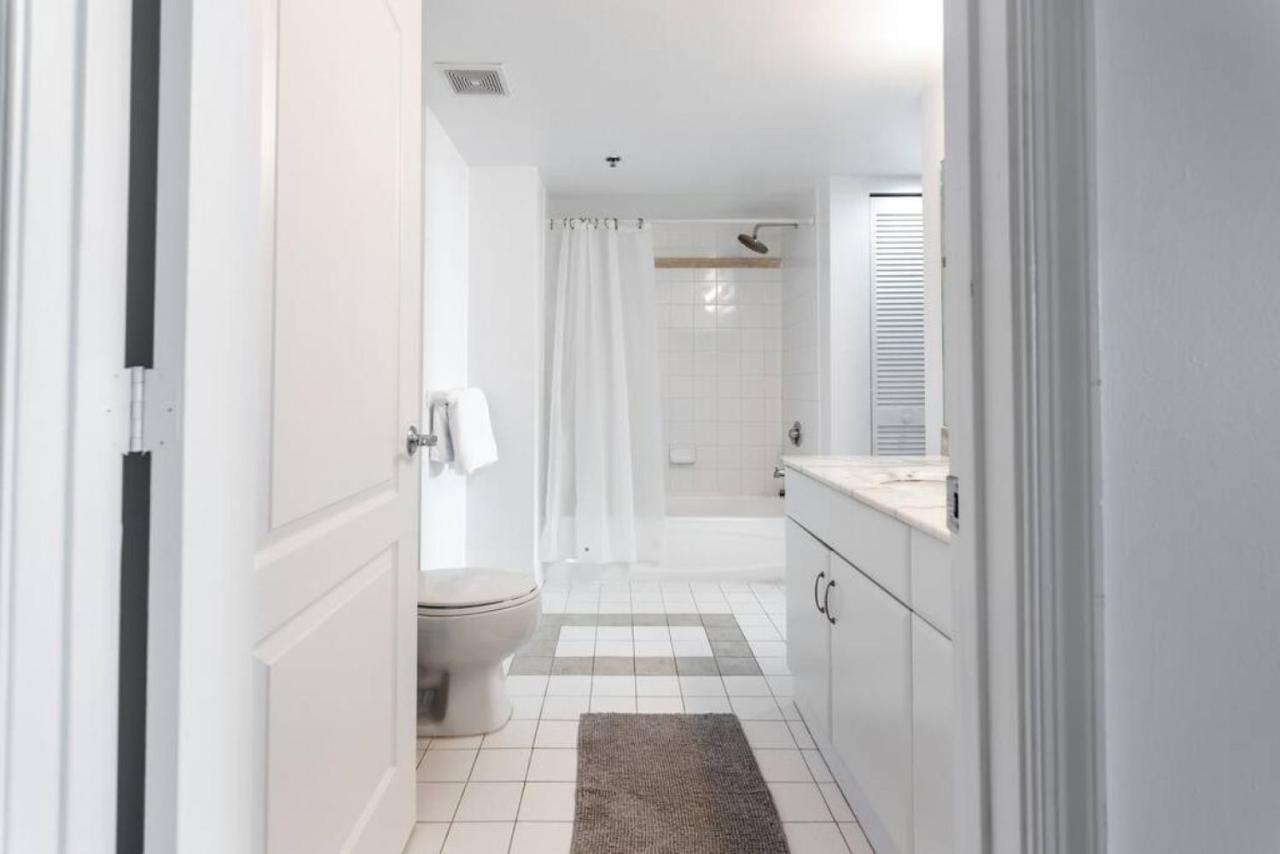 Super Cool 1br In Brickell With Parking * Miami