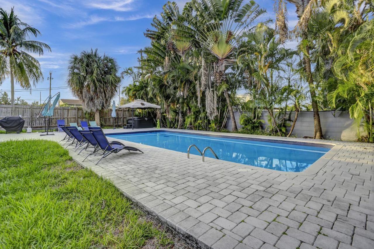 Villa Casa Ria Luxury House & Private Pool Near Aventura Mall