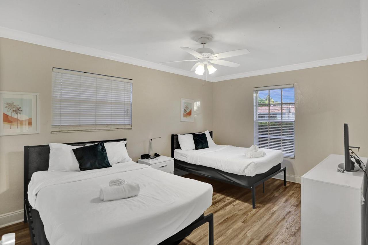 Villa Casa Ria Luxury House & Private Pool Near Aventura Mall *