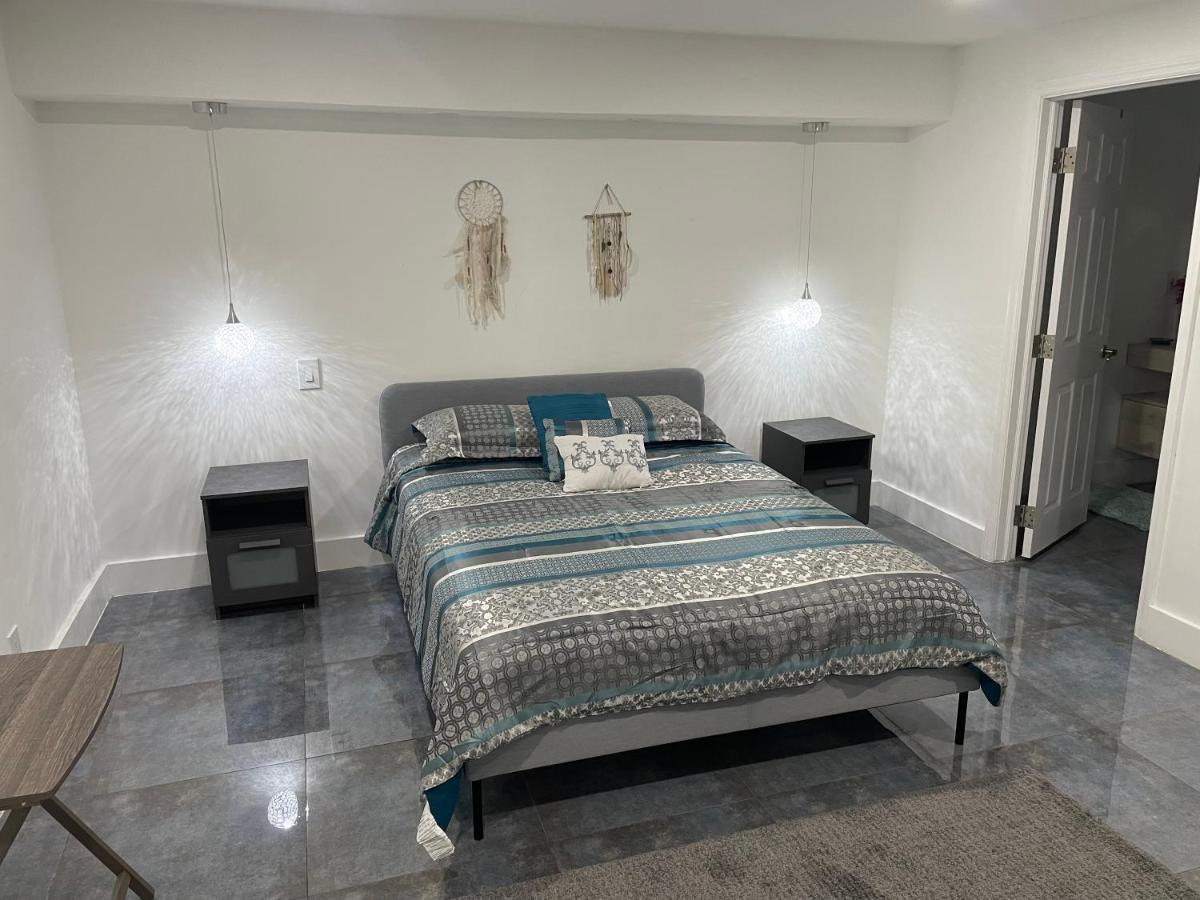 Cozy Triplex Centrally Located Holiday home *