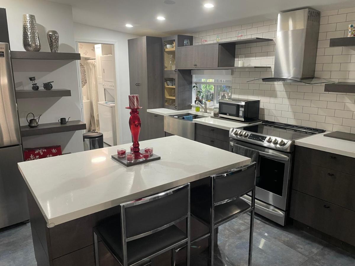 Cozy Triplex Centrally Located Holiday home Miami