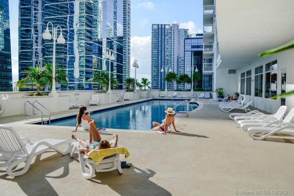 Ocean View 35th Floor, In The Heart Of *