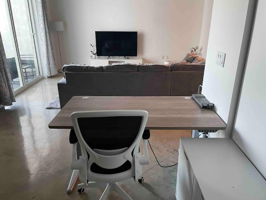 Apartment 1br Loft In Downtown With Bay View And Workspace *