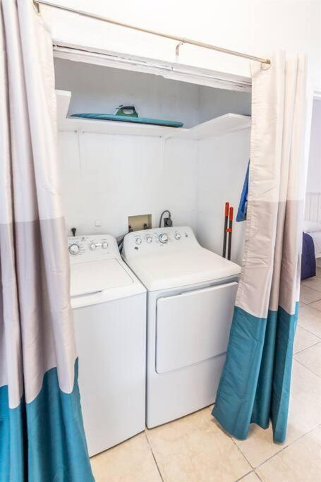 Bright & Cozy Duplex ~ Near South & Wynwood! Miami