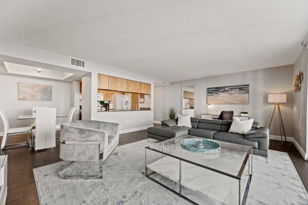 Apartment Ocean View 35th Floor, In The Heart Of