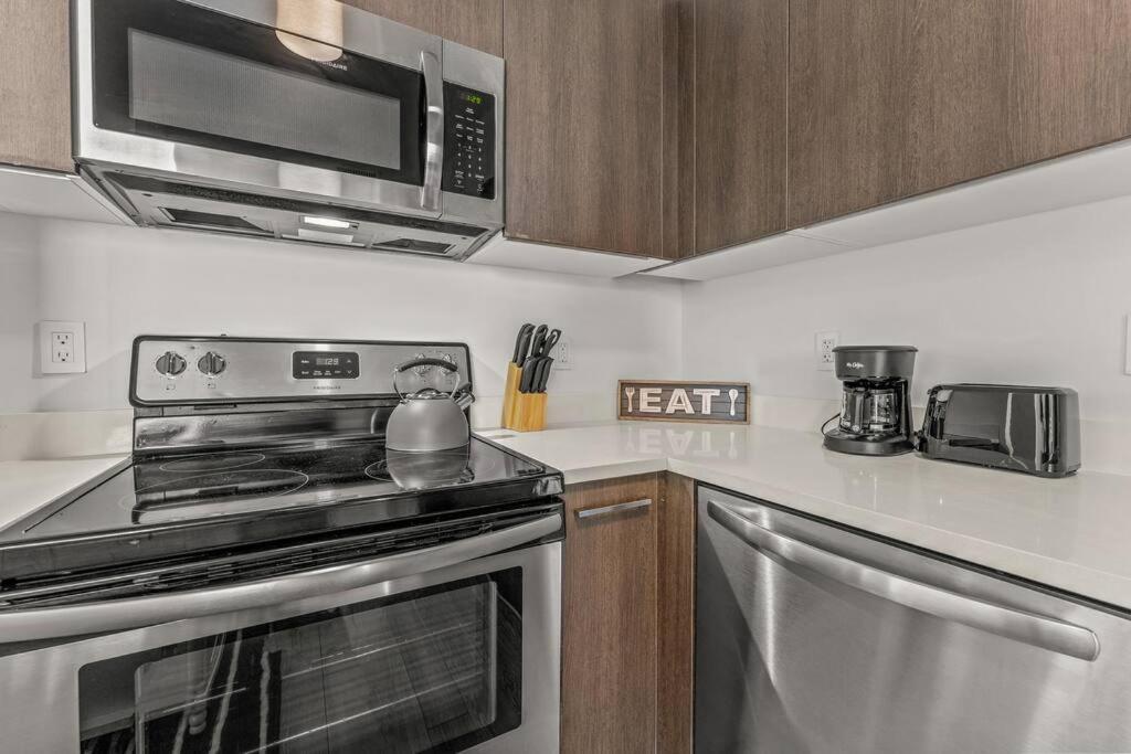Apartment 2 Bedroom Luxury Oceanview Miami