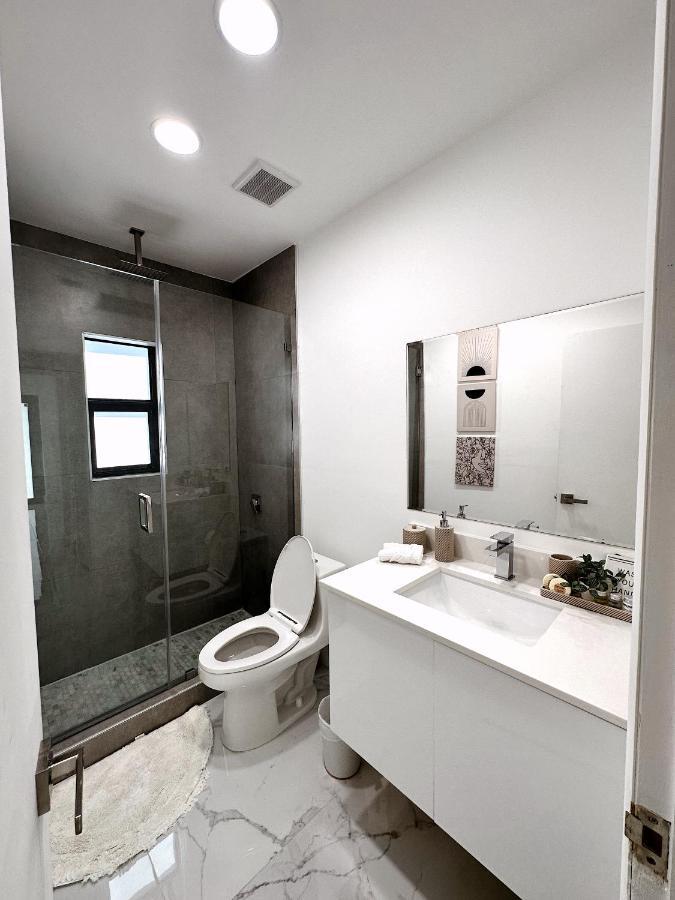 New Comfy And Modern House Near Airport Miami