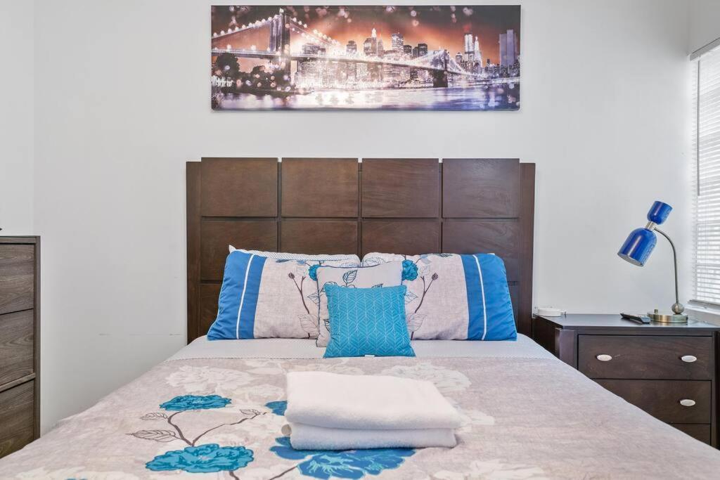 Apartment Near Airport 2 Story 2 Bedroom W/ Balcony Miami