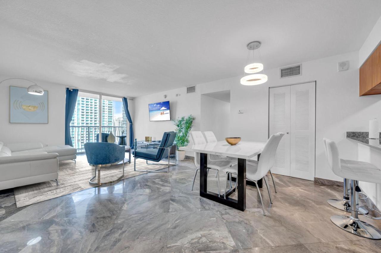 Luxury 2 Bedrooms Brickell Bay