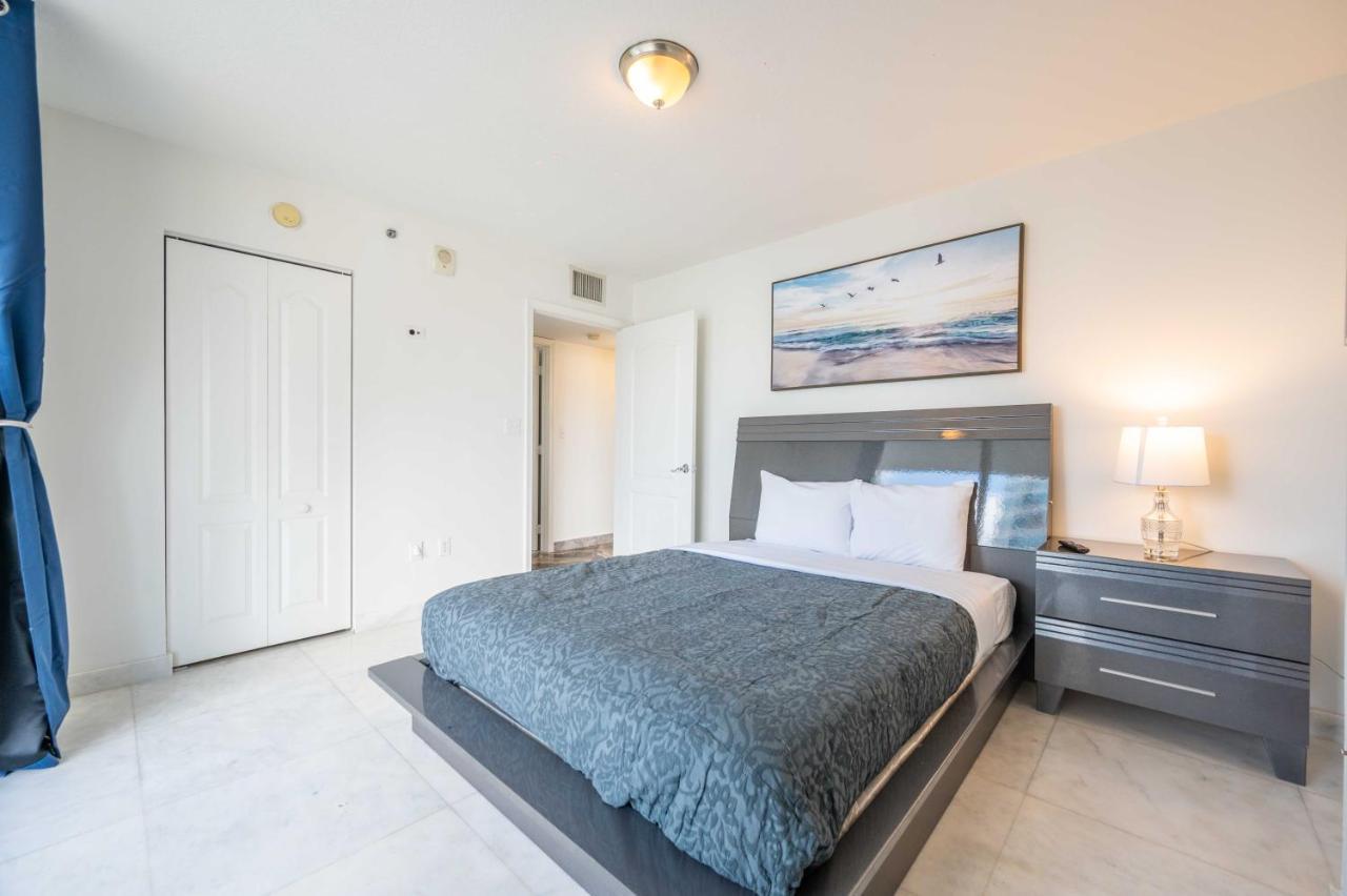 Luxury 2 Bedrooms Brickell Bay Holiday home *
