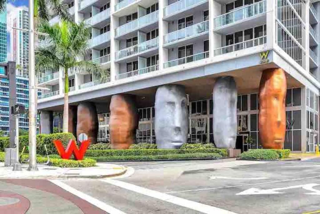 Apartment 2 Bedroom With Stunning Views At The W Residences