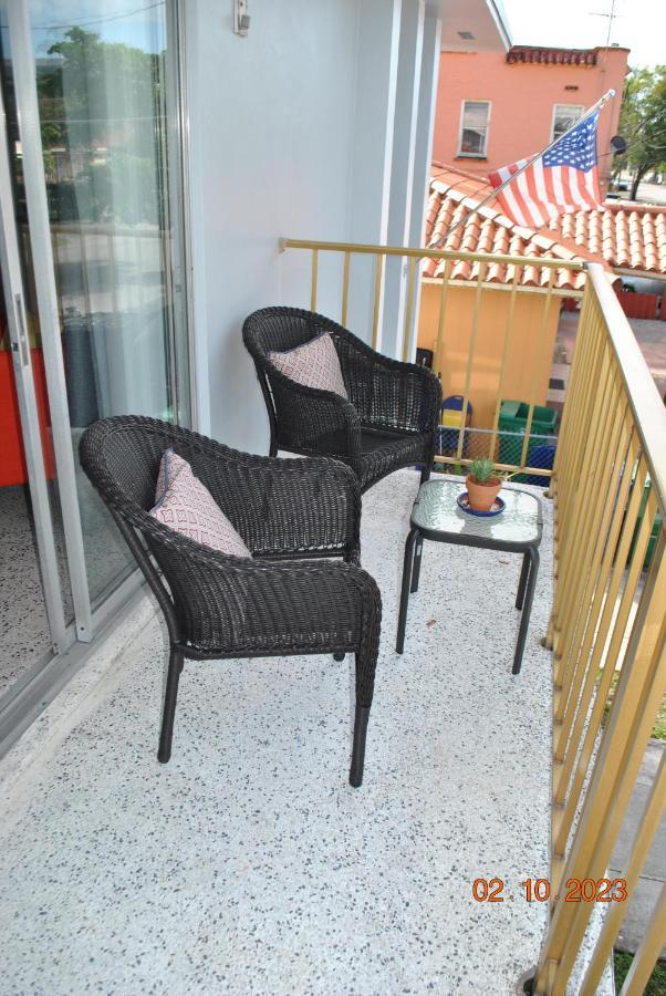 Sleeps 8, Havana Nights In Apartment