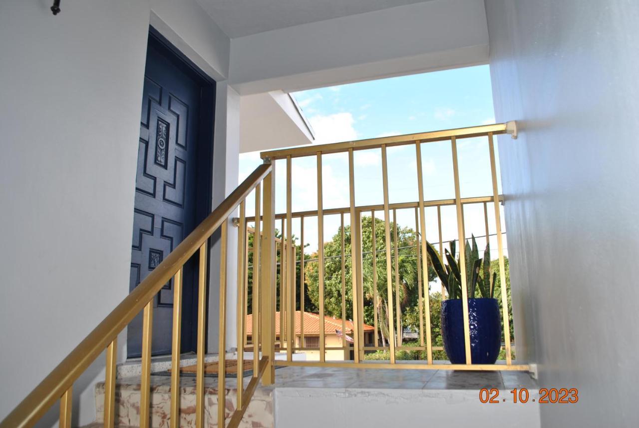 Sleeps 8, Havana Nights In