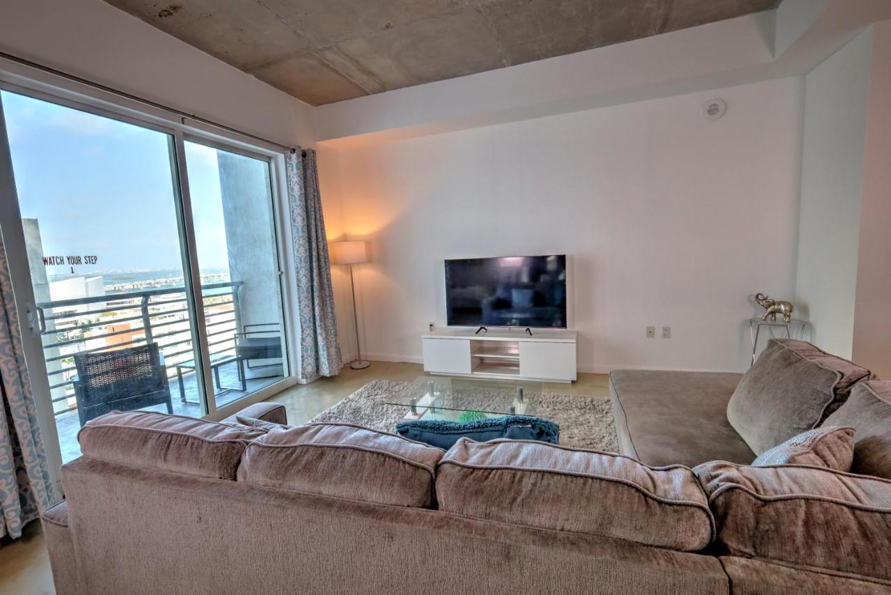 Apartment 1br Loft In Downtown With Bay View And Workspace Miami