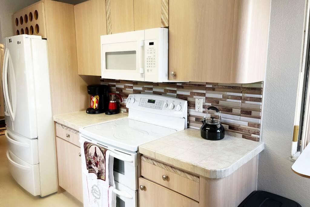 Amazing & Cozy Duplex Near Zoo ! Holiday home