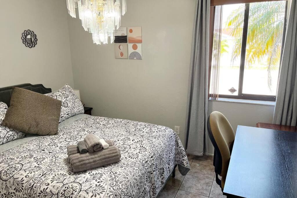 Amazing & Cozy Duplex Near Zoo ! Holiday home *
